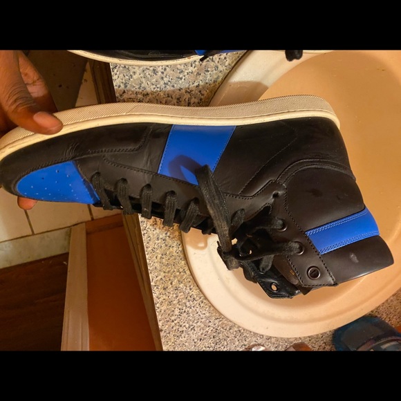 Saint Laurent Leather High-Top Sneaker, Black/Blue - Picture 4 of 10